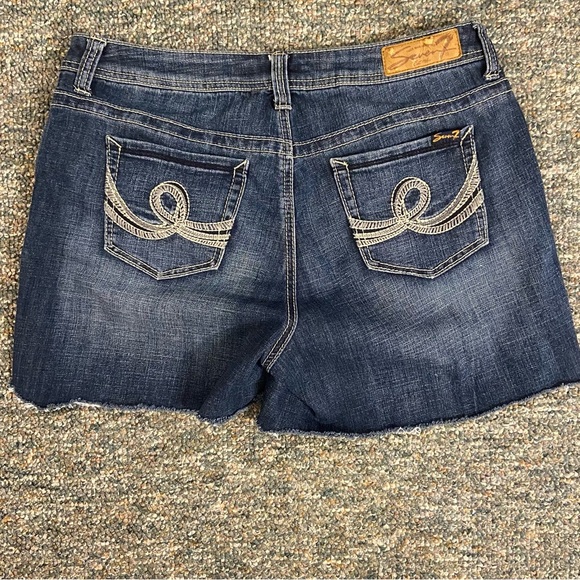 Seven7 Denim Blue Jean Shorts Sz 16 Cutoffs Waist 36 Inseam 6 Embroidered Pocket - Picture 5 of 6